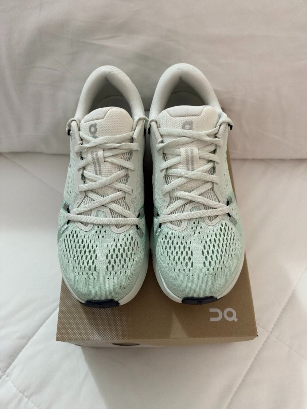 On Cloud Running Shoes (Cloudsurfer 2 Ivory/Creek) Women's Size 7.5